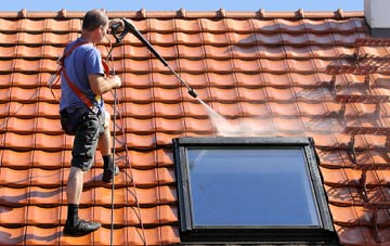 roof cleaning Llanelwedd, Powys